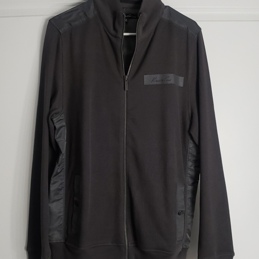 Mens Kenneth Cole Zipup!